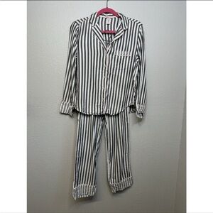 Victoria's Secret VS Gray Striped Pajama Set Top & Bottom Women's Size XS